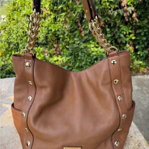 Michael Kors Delaney Leather Shoulder Tote Bag with Gold Chain